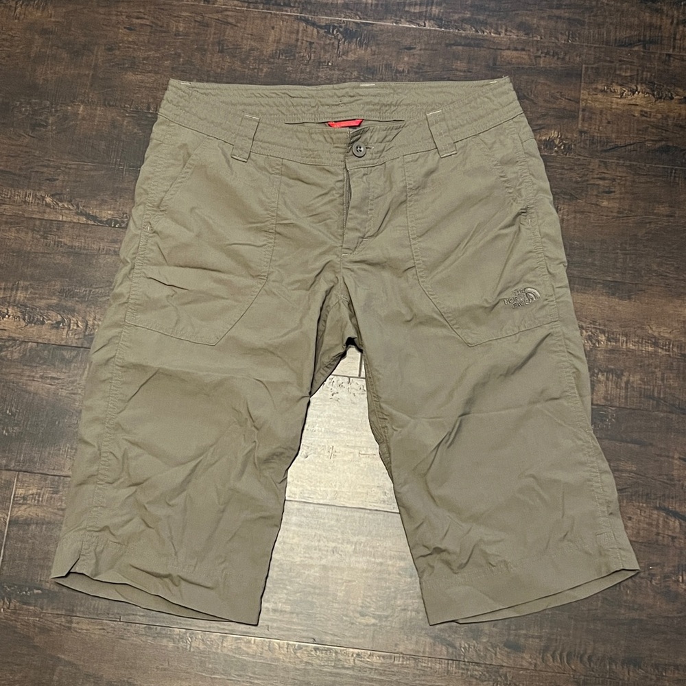 The North Face Capris, size 10, excellent condition!